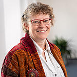 Porträt von Kathrin Reckling-Freitag der Büchereizentrale Schleswig-Holstein.